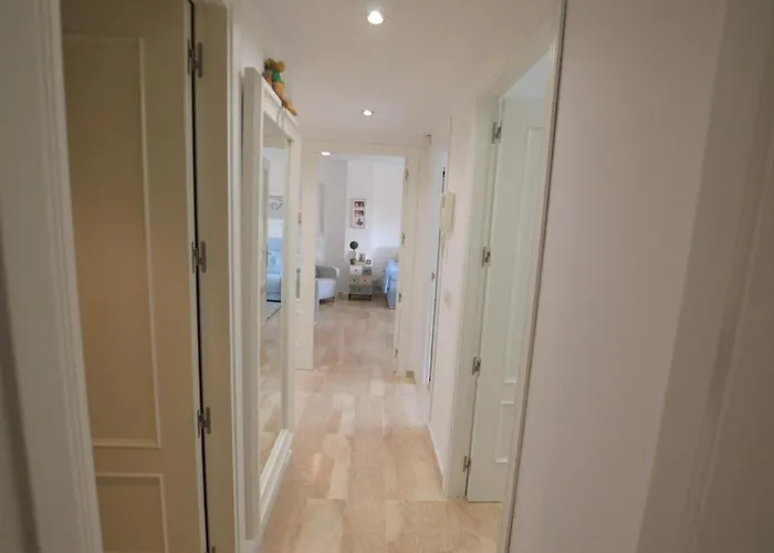 - Playa Alicate 2br Апартаменти Марбелья